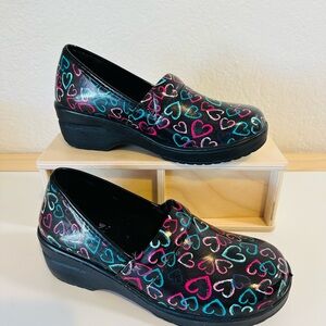 Easy Works by Easy Street Laurie Clogs Hearts Women 7.5M  Nurse Medical